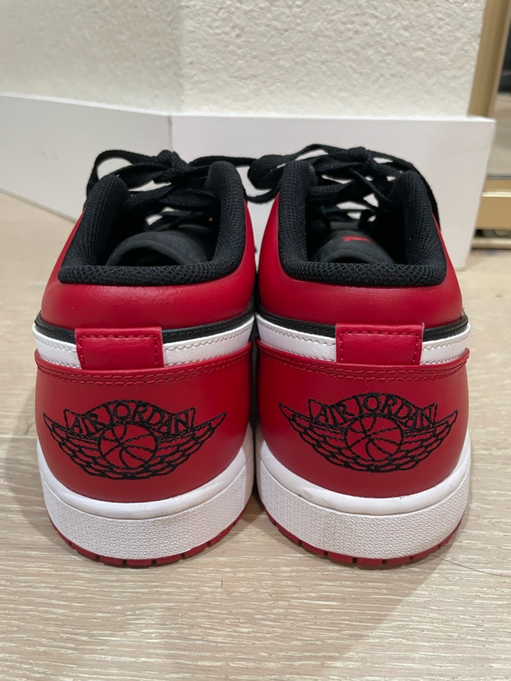 Air Jordan Low Top Men’s Athletic Shoes - Picture 2 of 6